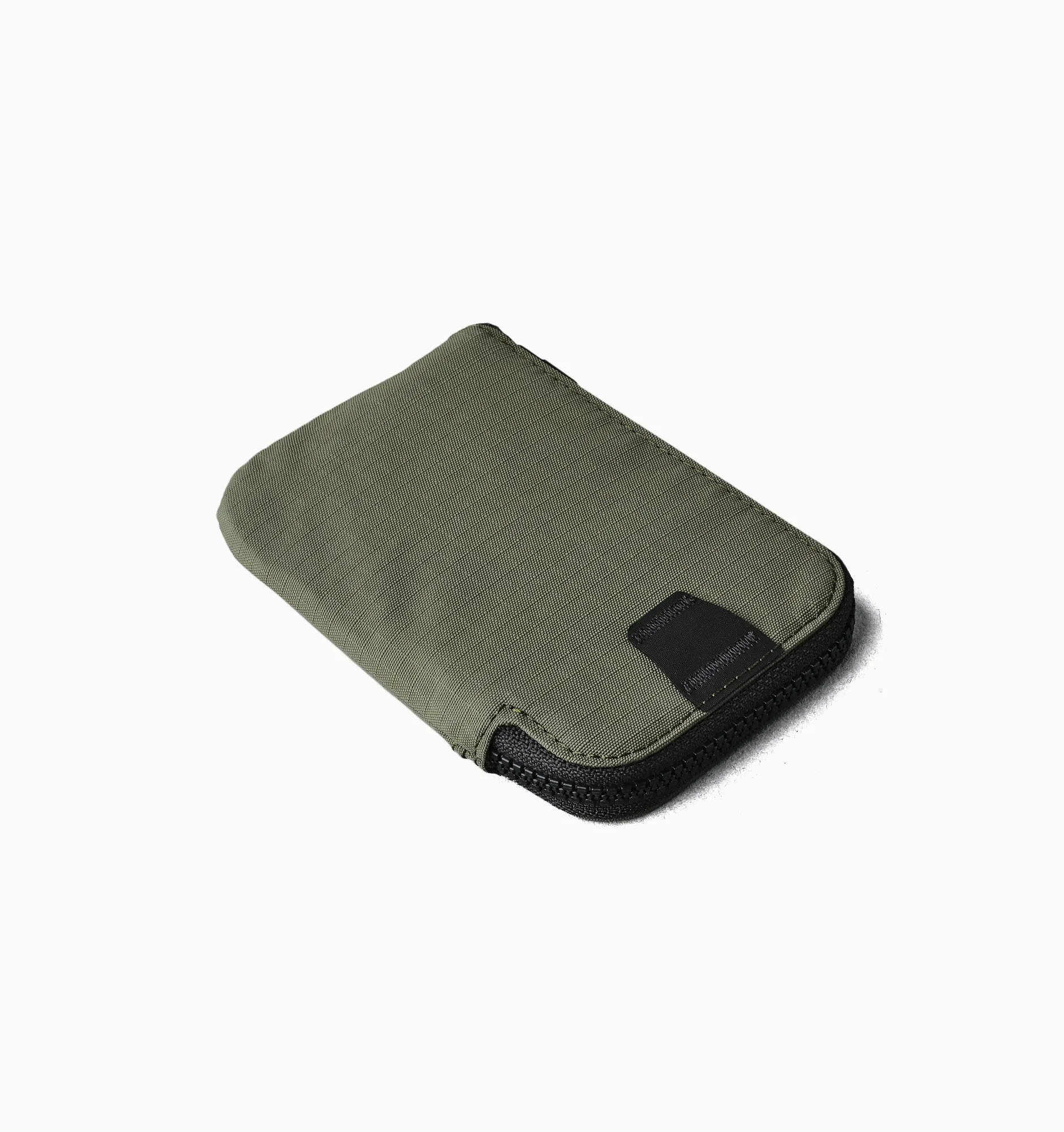 Alpaka Zip Card Pouch