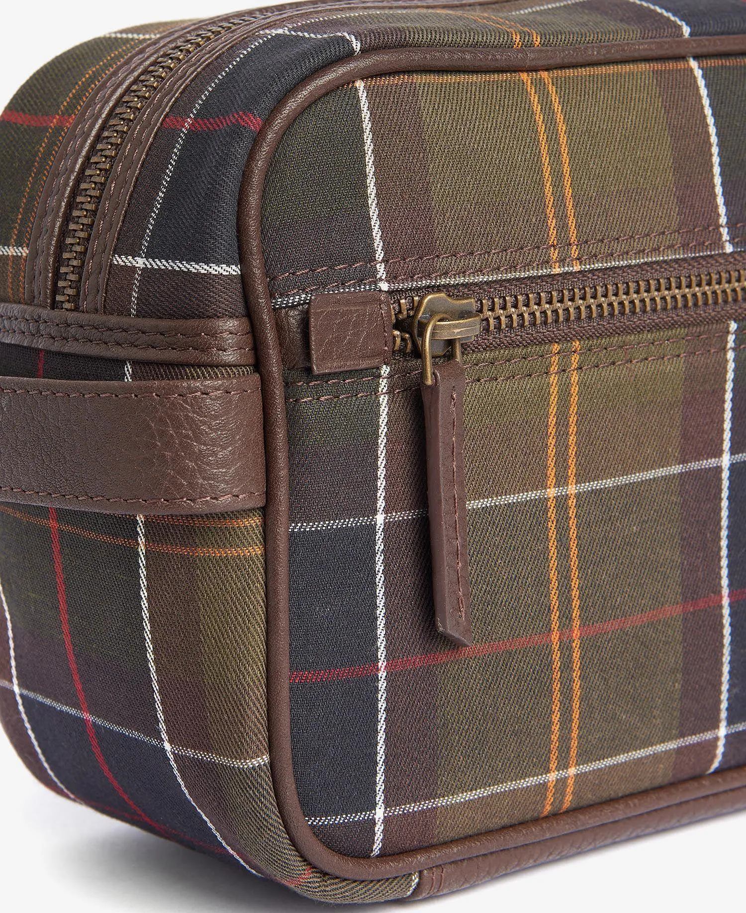 Barbour Tartan & Leather Wash Bag