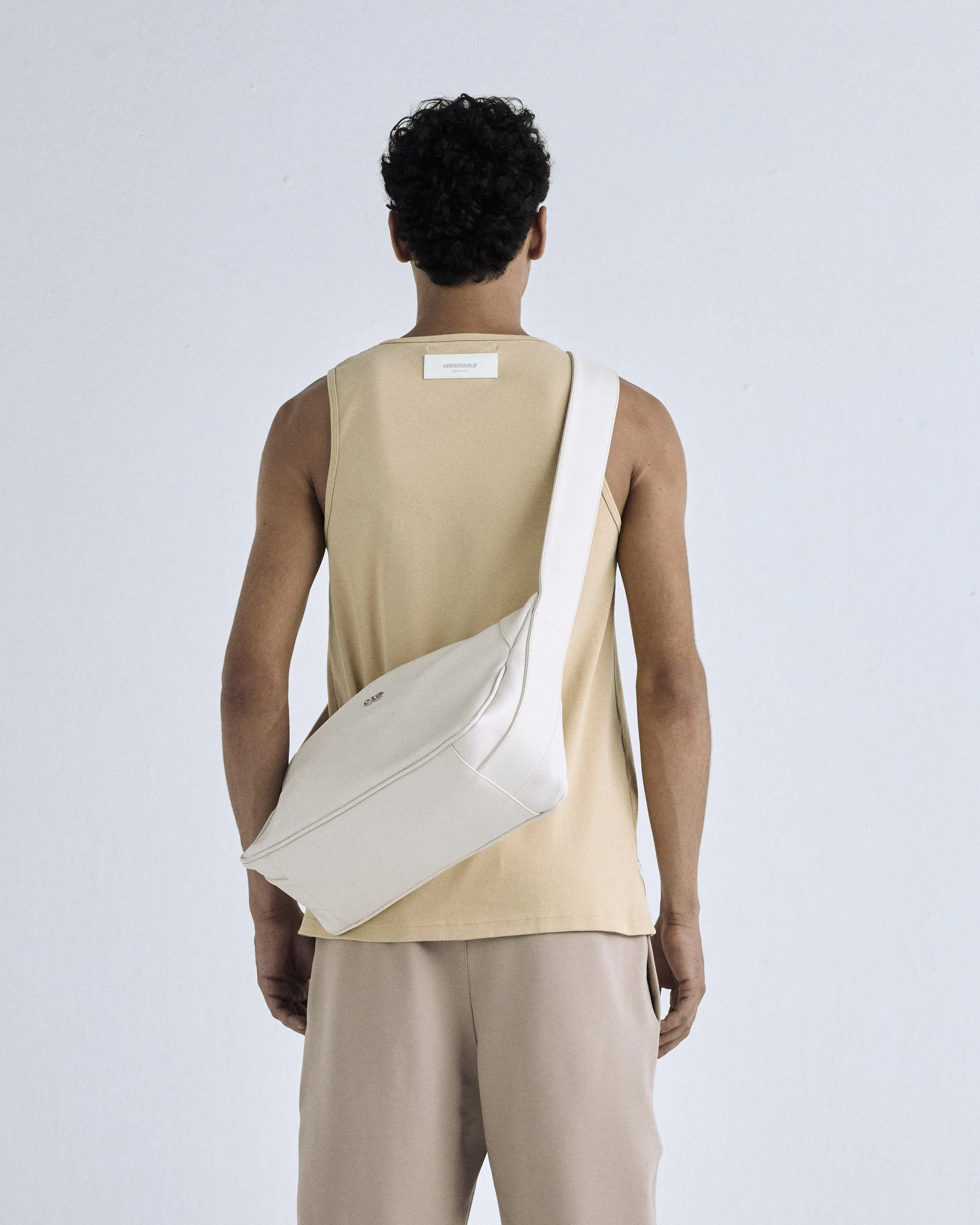 Basics Messenger Bag Cream