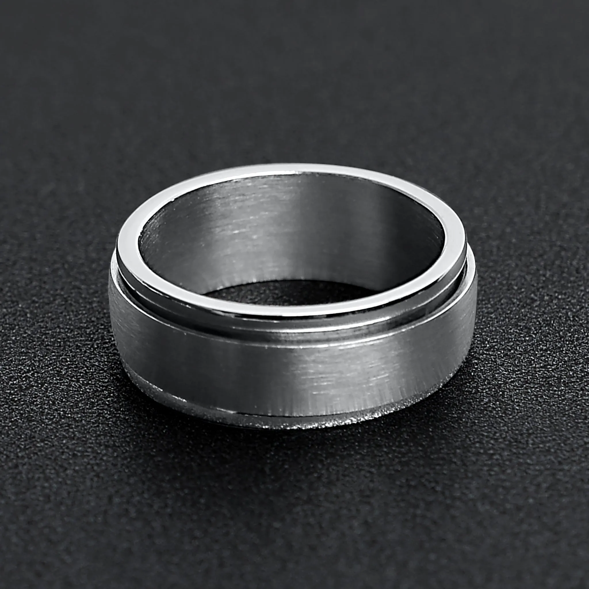 Brushed Stainless Steel Spinner Ring / FNS007