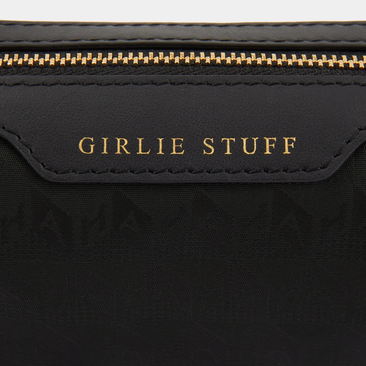 Logo Girlie Stuff Pouch