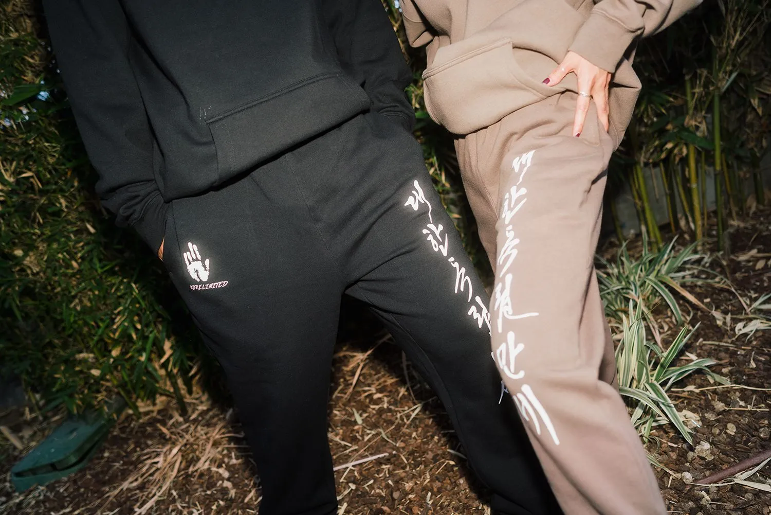 LONG LIVE INDEPENDENCE OF KOREA SWEATPANTS (BLACK)