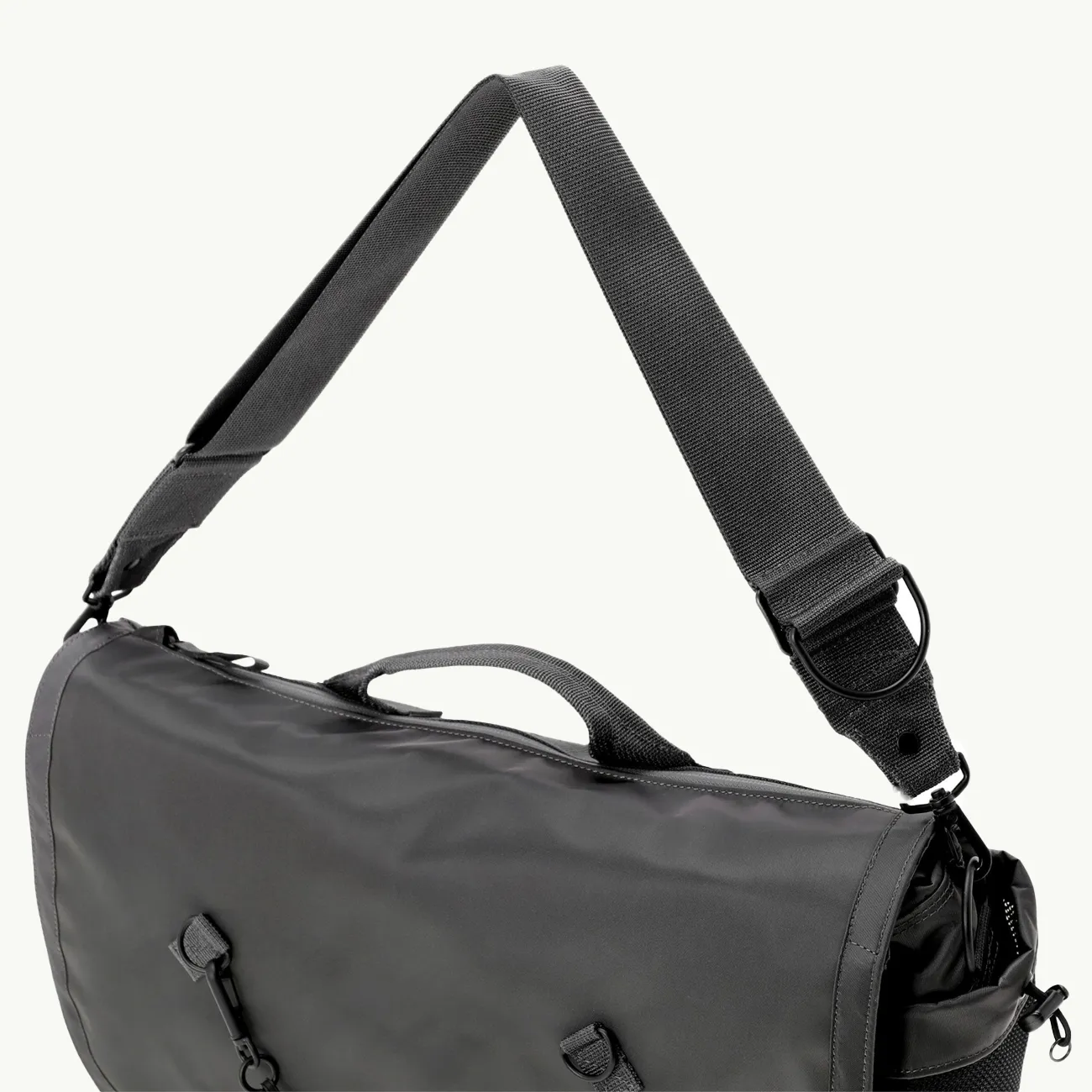 POTR/Ride Messenger Bag With Bicycle Chain - Graphite